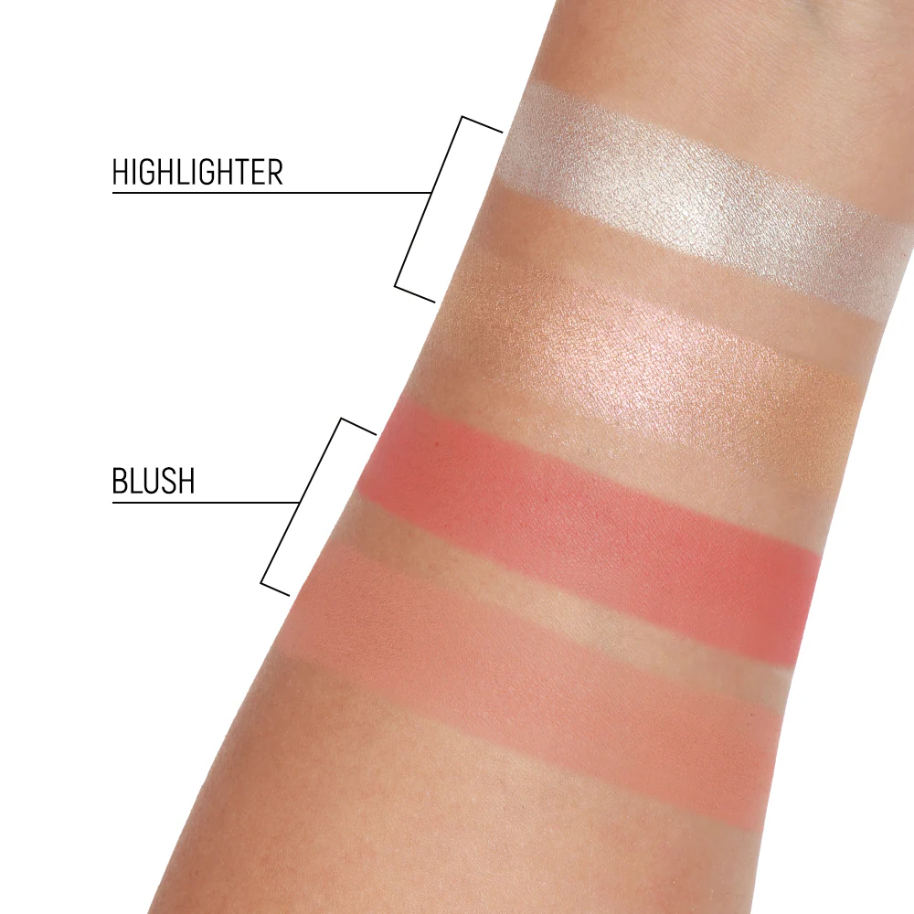 CHARACTER Blush & Highlighter Palette  Moondust Muse
