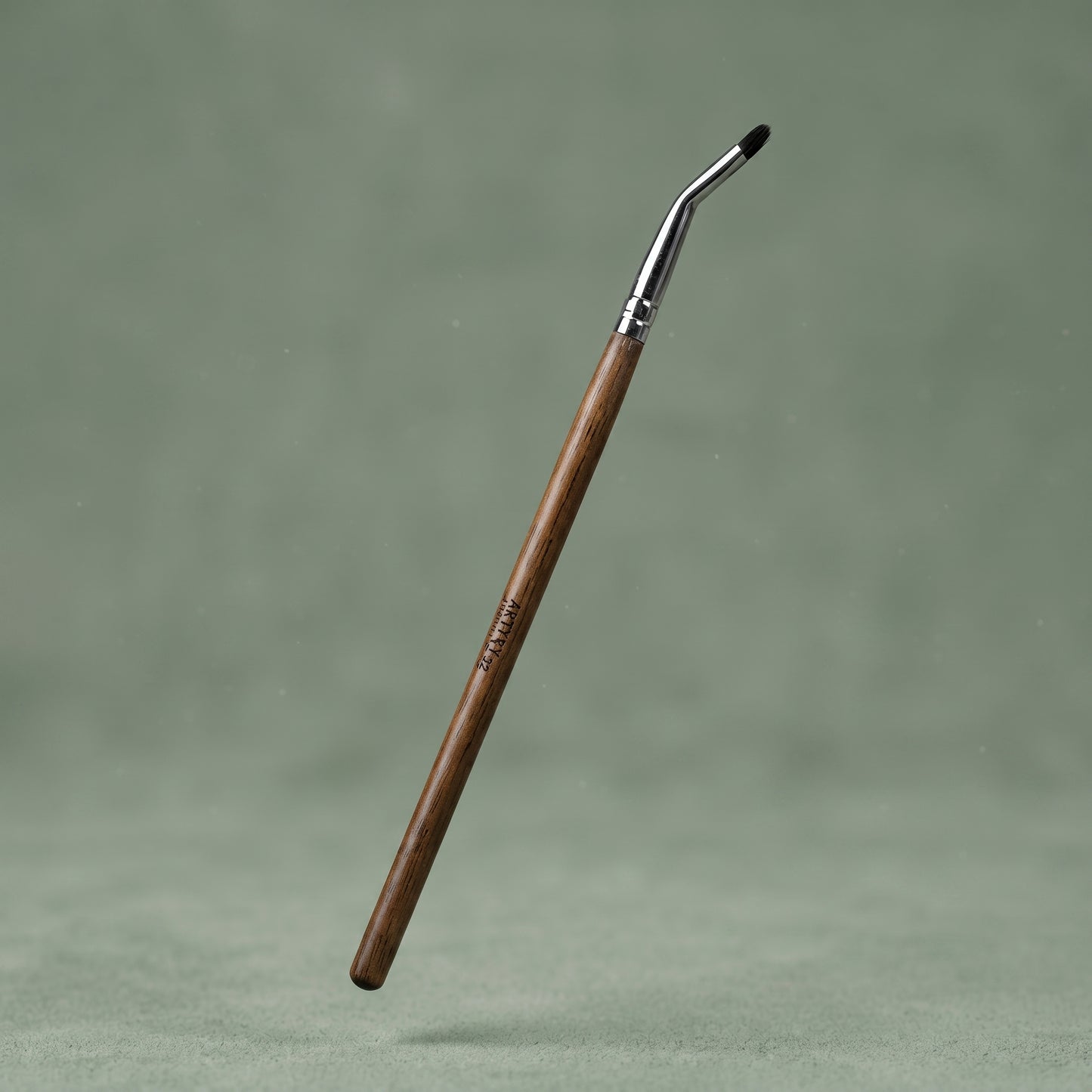 Professional Angled Eyeliner Brush