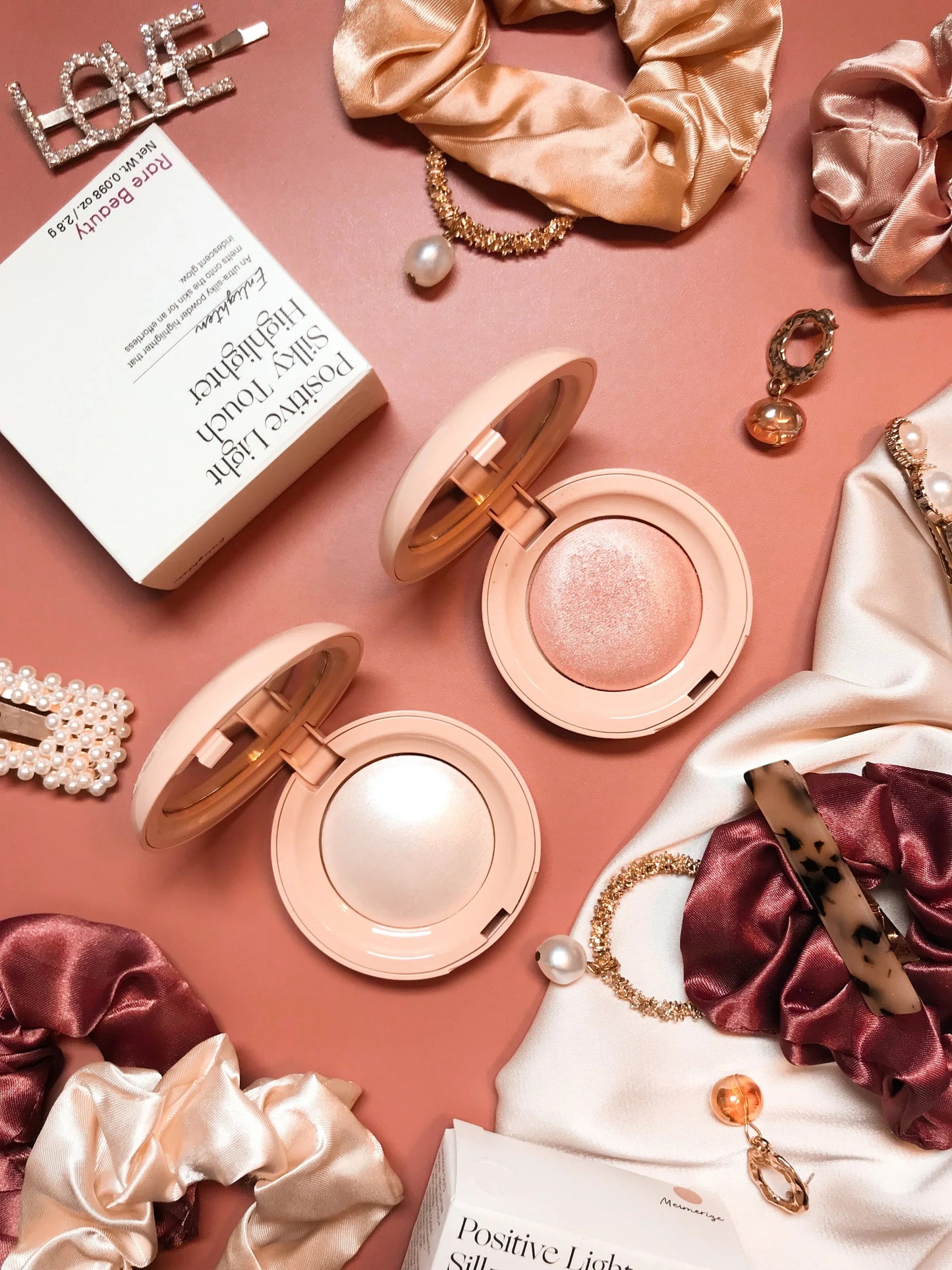 Rare Beauty Silky Touch Highlighter