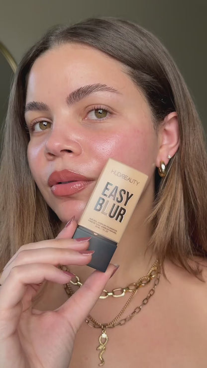 HUDA BEAUTY Easy Blur  Foundation